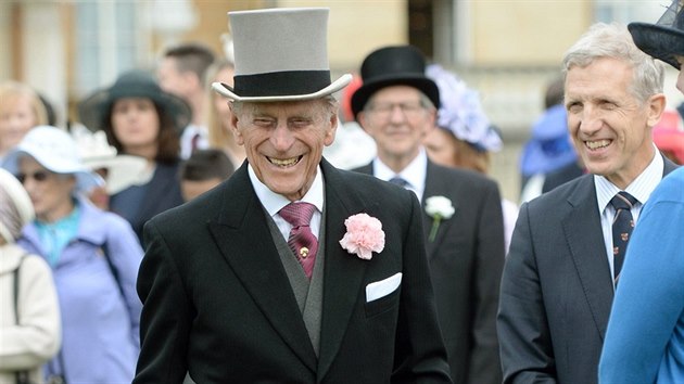 Britsk princ Philip na leton prvn zahradn party v Buckinghamskm palci (Londn, 21. kvtna 2014)