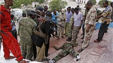 Útok na somálský parlament v Mogadiu, který zorganizovaly islamistické milice