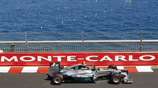 Nico Rosberg z Mercedesu bhem Velké ceny Monaka.
