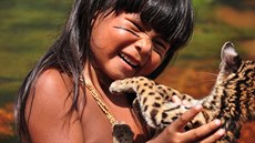Dívka z Brazílie Wiranu Tembé je hlavní hrdinkou snímku Taina a Amazonská...