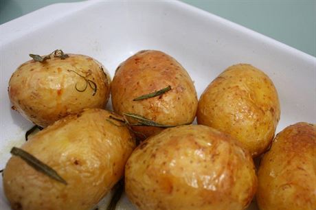 Nov brambory s rozmarnem