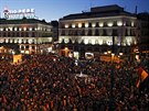 Na hlavním madridském námstí Puerta del Sol se v pondlí veer selo pes 30...