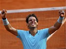 AMPION. Rafael Nadal slaví dalí titul z paíského Roland Garros. 