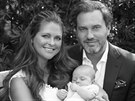 védská princezna Madeleine, její manel Chris O'Neill a jejich dcera,...