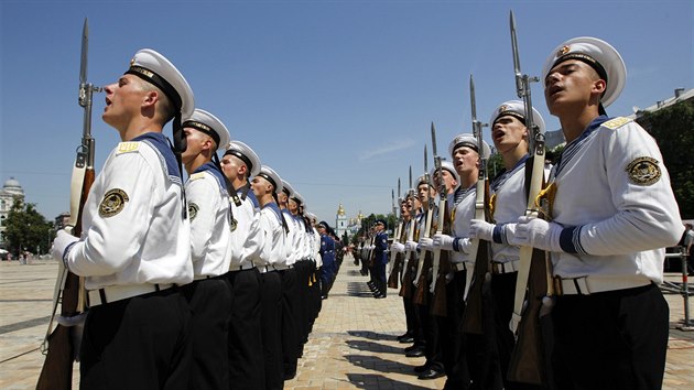 Ppravy na inauguraci novho ukrajinskho prezidenta v Kyjev (4. ervna 2014)