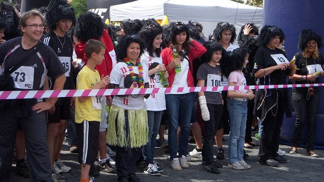 Krátce před zahájením Běhu pro gorily. (28. května 2011)