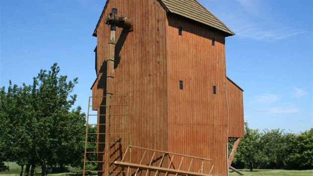 Poniený historický mlýn na Hodonínsku.