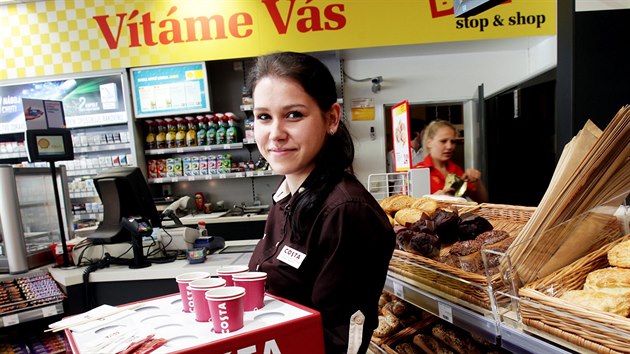 etzec supermarket Billa otevel na benzinov stanici Shell v Praze prvn non-stop mini market.