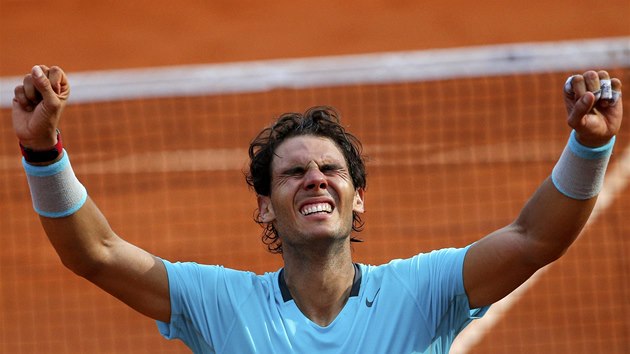 AMPION. Rafael Nadal slav dal titul z paskho Roland Garros. 