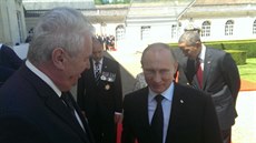 Prezident Milo Zeman se svým ruským protjkem Vladimirem Putinem v Normandii...