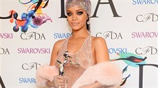 Rihanna je Módní ikonou roku.