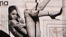 Rihanna promítaná na Mramorový oblouk