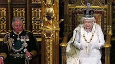 Britský princ Charles a královna Al�b�ta II. v Parlamentu (Londýn, 4. �ervna...