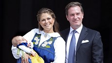 Švédská princezna Madeleine, její manžel Chris O'Neill a jejich dcera,...