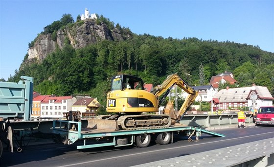 Opravy silnic v Děčíně. Ilustrační snímek