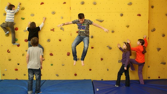 Příměstské tábory nabízejí dětem spoustu sportovních aktivit. (Ilustrační snímek)