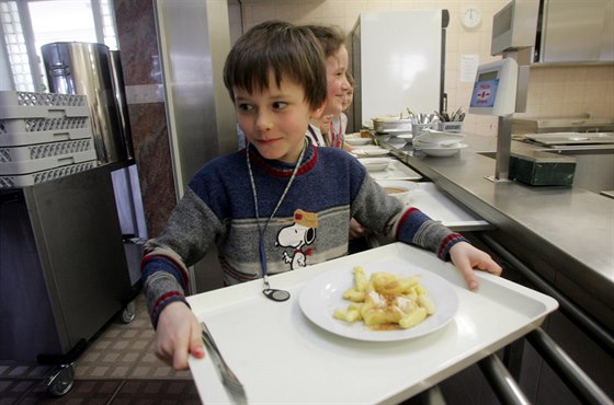 Pokyn libereckým školám nařizuje, aby jídlo pro děti připravovaly ze základních...