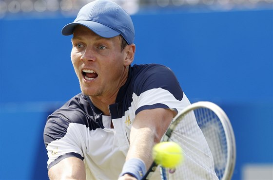 Tomá Berdych na turnaji v londýnském Queen´s Clubu