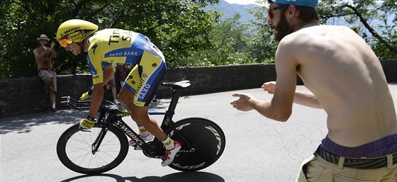 Roman Kreuziger na trati asovky v zvod Kolem vcarska. 