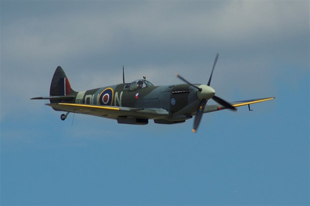 Stíhačka Spitfire, která poletí nad metropolí.