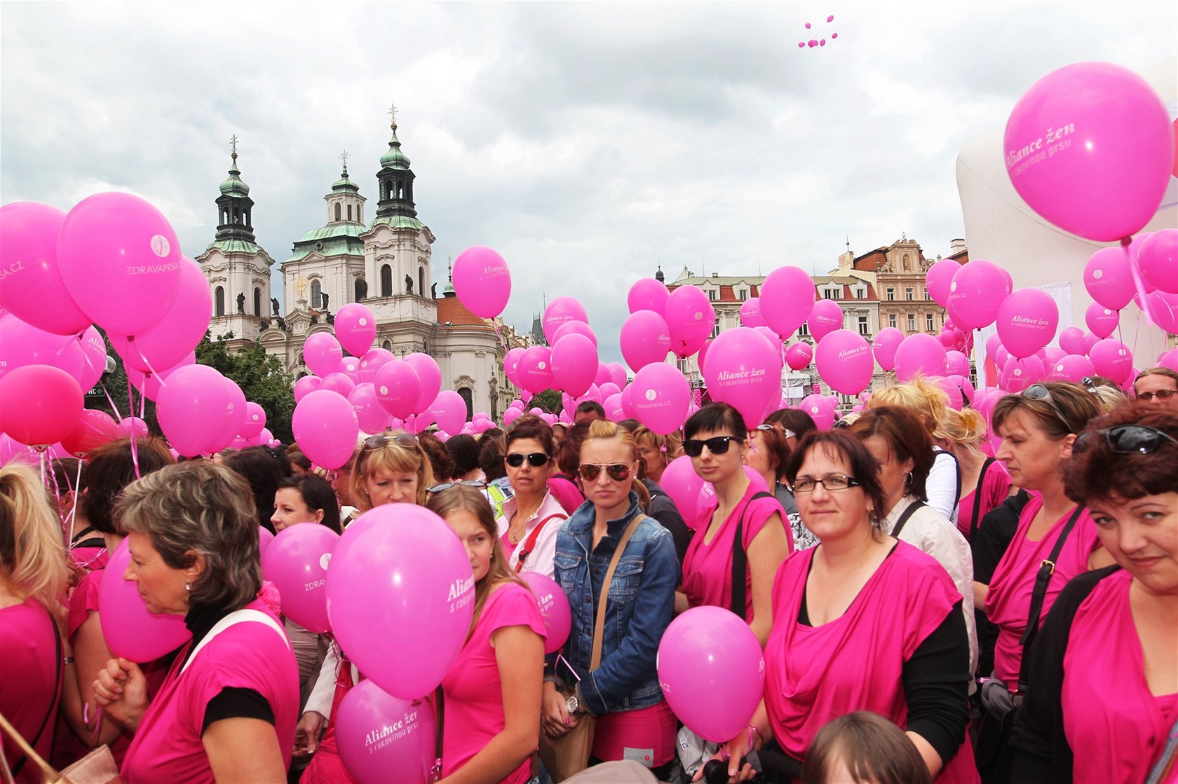Fotogalerie: Avon pochod proti rakovině prsu (14. června 2014)