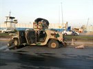 Vozidlo irácké armády v uliciích Mosulu (11. ervna 2014)