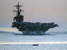 Americká letadlová lo USS George HW Bush v Perském zálivu