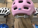 piková bíková helma POC ze zadního pohledu