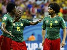 CO BLZNTE? Kamerunci Benjamin Moukandjo (vlevo) a Benoit Assou-Ekotto...