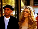 Willie Garson a Sarah Jessica Parkerová v seriálu Sex ve mst (1998)