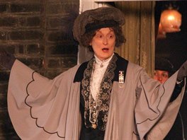 Meryl Streepová v novém filmu hraje sufraetku Emmeline Pankhurstovou.