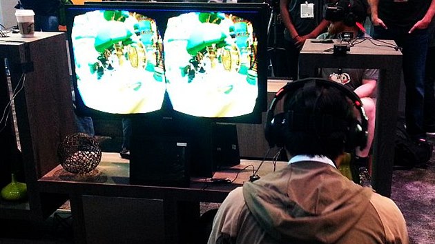 Oculus Rift na hernm veletrhu E3 v roce 2014