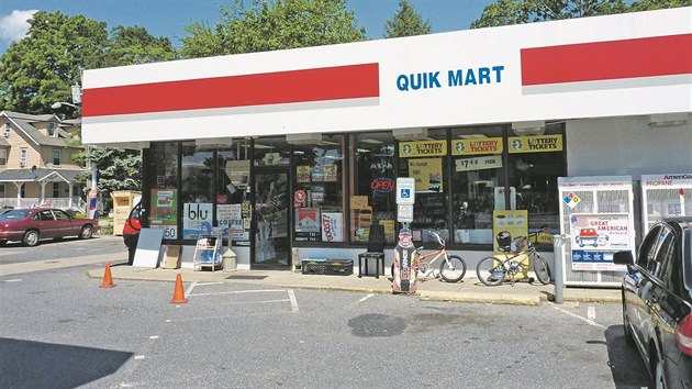 Obchod, kde Kiska pracoval, se dnes jmenuje Quik Mart.