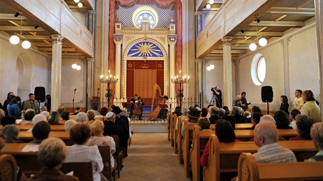 Slavnostn oteven Star synagogy v Plzni.
