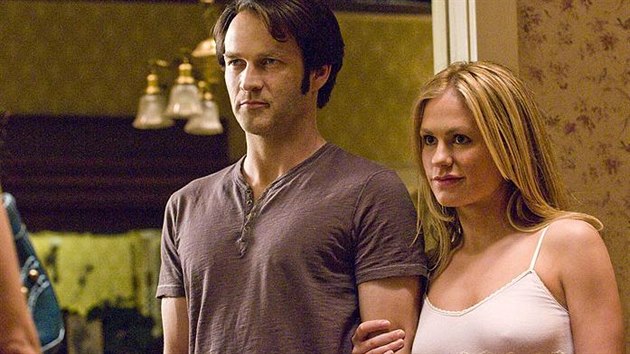 Stephen Moyer a Anna Paquinov v serilu True Blood: Prav krev (2008)