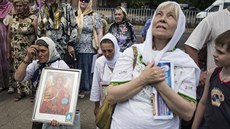 Vící z Luhansku se modlí za mír na východ Ukrajiny (10. ervna 2014)