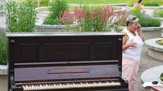 Piano mezi kruhy. Nápad Ondeje Kobzy rozmisovat po republice piana se ujal i...