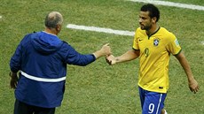 STŘÍDÁNÍ. Kouč brazilské fotbalové reprezentace Luiz Felipe Scolari stáhl ze...