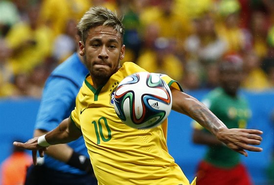 Neymar. K tomuto mladému mui momentáln vzhlíí celá Brazílie.