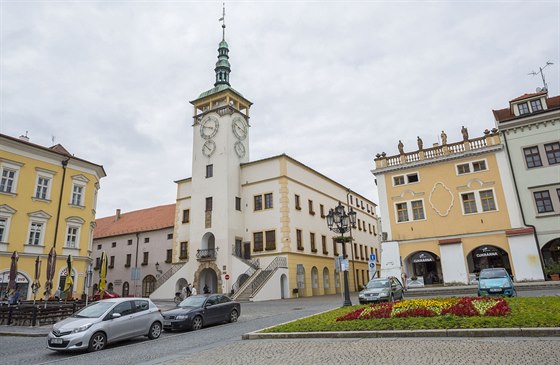 Na radnici v Kromíi usedne koalice sloená s esti stran v ele s hnutím ANO. 