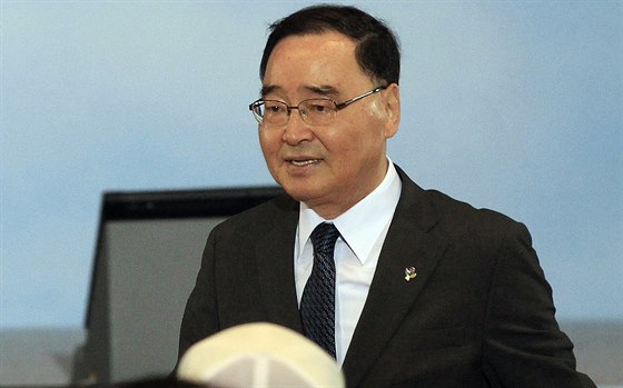 Jihokorejský premiér ong Hong-wong zstane v úadu, rozhodla prezidentka.