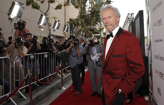 Clint Eastwood na premiée svého filmu Jersey Boys v Los Angeles (19. ervna...