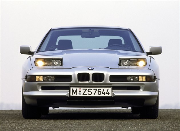 BMW �ady 8