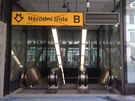 Vstup do stanice metra N�rodn� t��da z ulice Sp�len� n�kolik dn� p�ed otev�en�m...