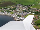 Pístav a msteko Walls (místní mu íkají Waas), Shetlandské ostrovy. 