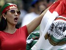 Mexická fanynka bhem osmifinále mistrovství svta proti Nizozemsku.