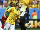 Brazilský útoník Neymar lituje promarnné ance.