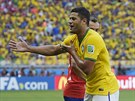 Brazilský útoník Hulk se diví verdiktu rozhodího, který mu neznal gól kvli...