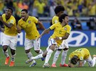 Braziltí fotbalisté se radují z postupu do tvrtfinále mistrovství svta.