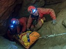 Speleologie, jesky�á�i, zran�ní, záchrana, úraz, cvi�ení.